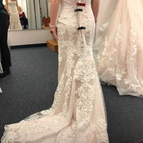 Mon Cheri Bridal Gown - Picture 4 of 5